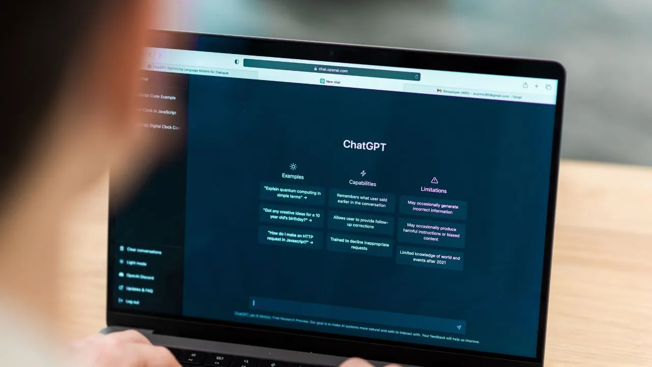 8 Ways To Make Money From Home With ChatGPT In 2024